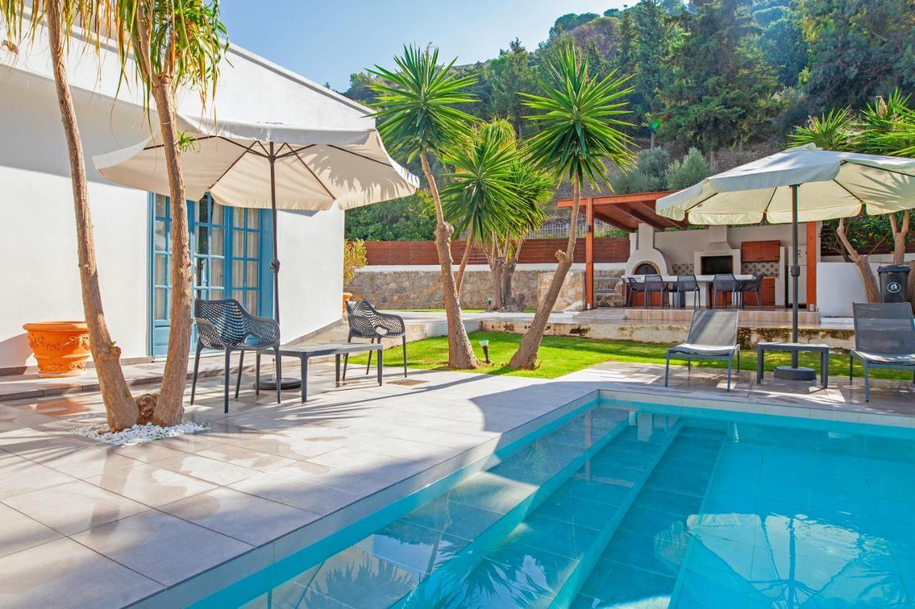 Bella Foresta Villa II Ixia  Extérieur photo