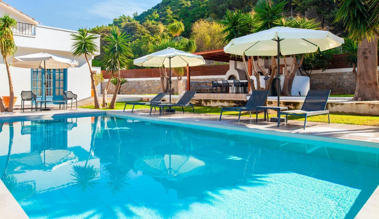 Bella Foresta Villa II Ixia  Extérieur photo